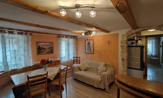Padola Apartamento | Apartamento 'Padola 72' con vistas a la montaña y Wi-Fi