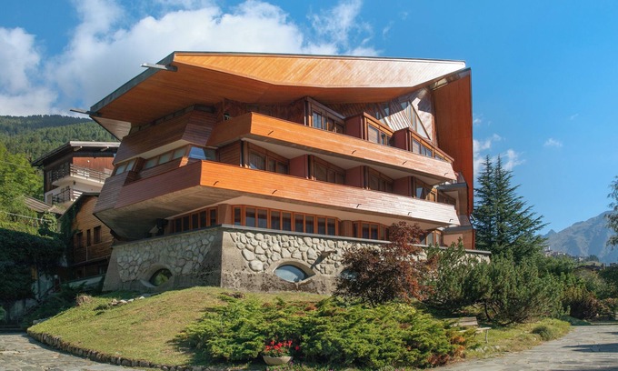 Temu Apartamento | Apartamento 'Pagoda Temu'' con vistas a la montaña y jardín compartido