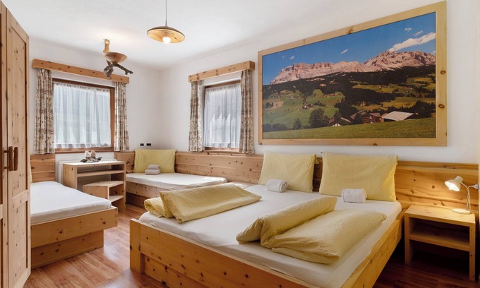 Pedraces Apartamento | Apartamento 'Paracia App Cir' con vistas al mar, jardín compartido y Wi-Fi