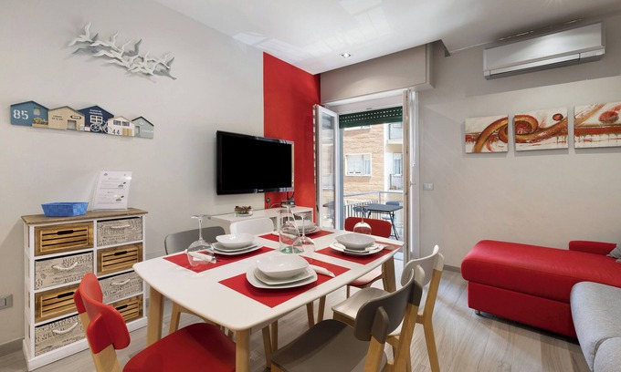 Savona Apartamento | Apartamento 'Perla Marina Savona' con vistas al mar, Wi-Fi y aire acondicionado