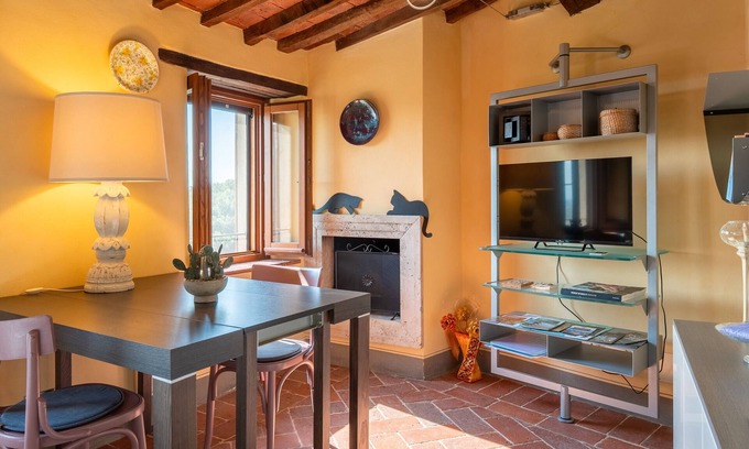 Scrofiano Apartamento | Apartamento 'Piccolo Rustico' con vistas a las montañas, Wi-Fi y aire acondicionado