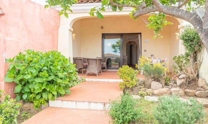 La Conia Apartamento | Apartment Pino by Interhome