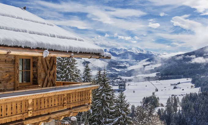 Sorafurcia Apartamento | Apartamento Piz da Peres - Geiselsberg con vistas a la montaña, piscina, sauna, Wi-Fi y jardín