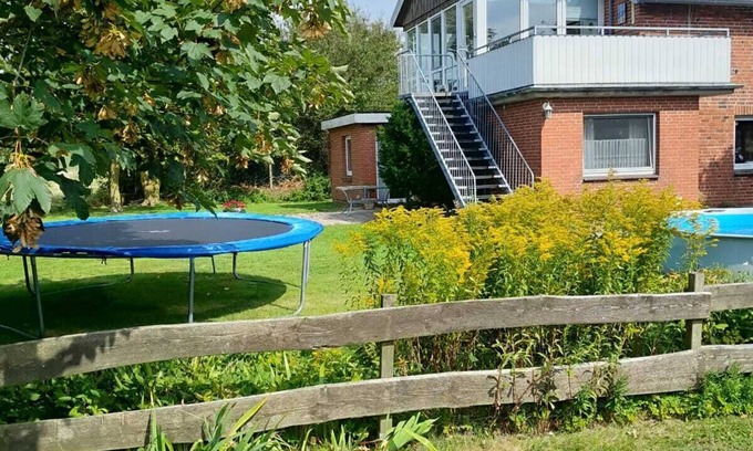 Westerkoog Apartamento | Apartamento 'Plüschmors' con jardín compartido, balcón y Wi-Fi