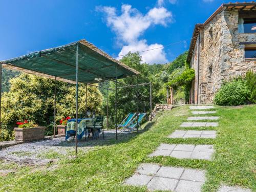 Pescia Apartamento | Apartment Podere Cima a Zano - Apt-Fienile PCA107 by Interhome