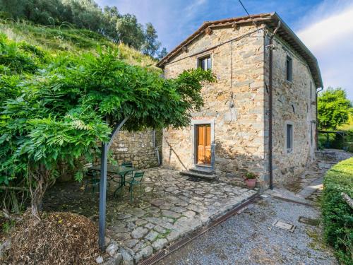 Pescia Apartamento | Apartment Podere Villa - Apt- Gigi by Interhome