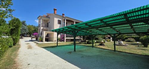 Buici Apartamento | Apartment Poesia