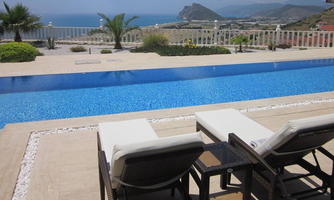 Gazipasa Apartamento | Apartamento / piscina / mar para 6 personas