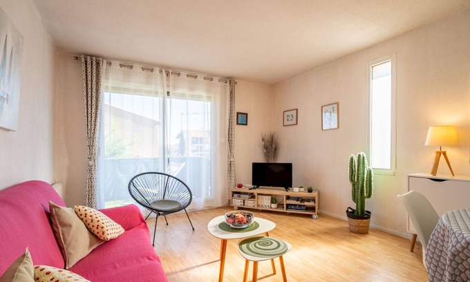 Maraussan Apartamento | Apartamento 'Près Grands Buffet Et Centre Ville' con balcón y Wi-Fi