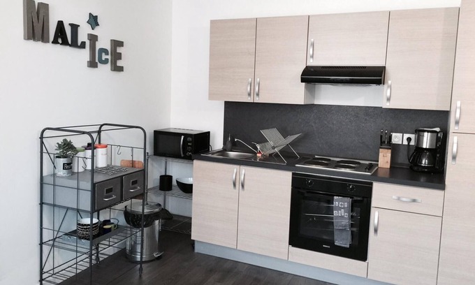 Bourg-les-Valence Apartamento | Apartamento-Baño Privado-Crussol