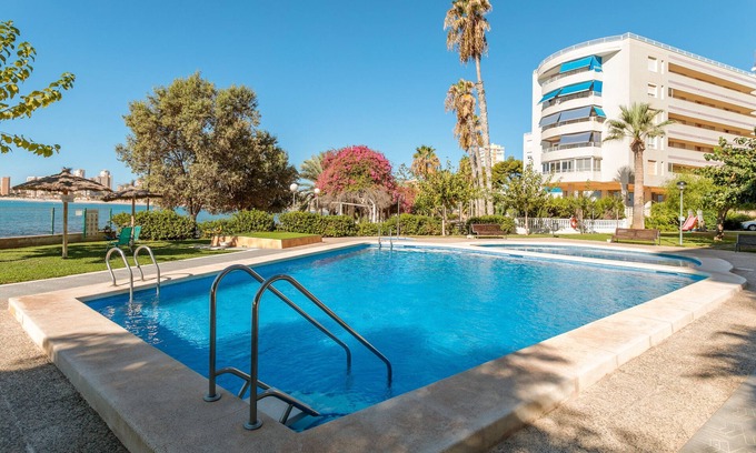 Coveta Fuma Apartamento | Apartamento 'Primera Linea De Playa' con vistas al mar, Wi-Fi y aire acondicionado