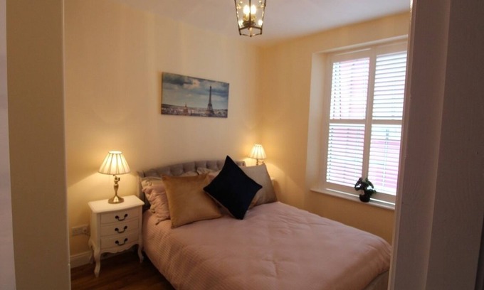 Kinsale Apartamento | Apartamento-Baño Privado-Ref B