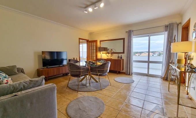 Vila Nova De Cacela Apartamento | Apartamento Silver Terrace T2 by YHA
