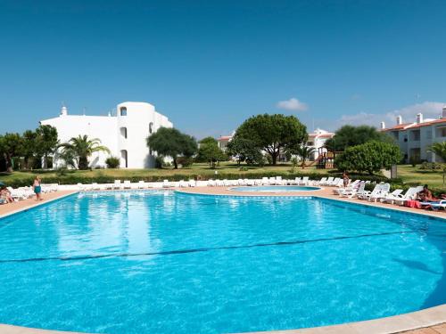 Alporchinhos Apartamento | Apartment Quinta do Torrejão by Interhome