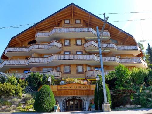 Villars-sur-Ollon Apartamento | Apartment Résidence Le Bristol 14 by Interhome