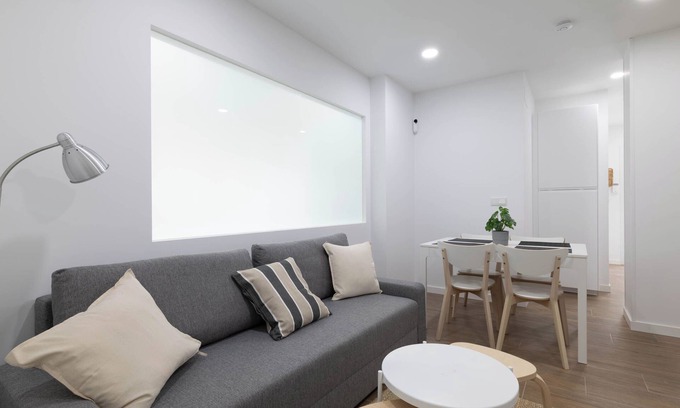 Rates Apartamento | Apartamento 'Ría De San Cosme María' con vistas a la montaña, jardín y aire acondicionado