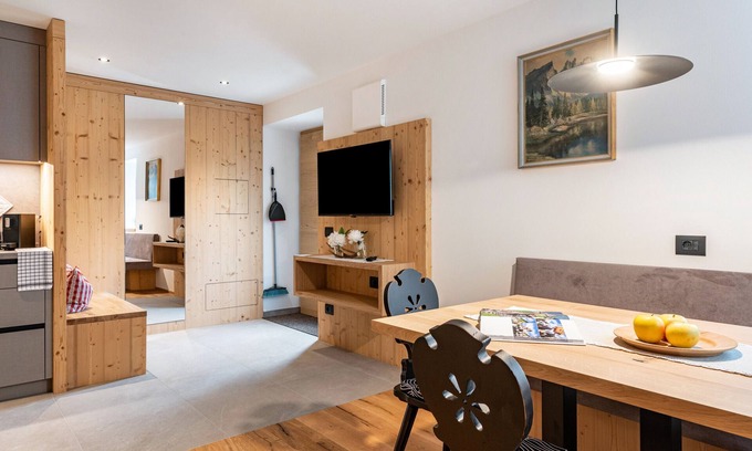 San Pietro Apartamento | Apartamento 'Raschötz' con vistas a la montaña, jardín compartido y Wi-Fi