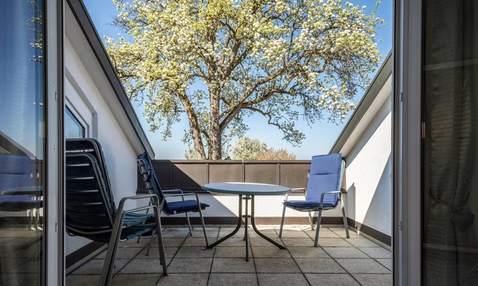 Bodolz Apartamento | "Apartment Red" at the Sonnenhalde Vacation and Fruit Farm