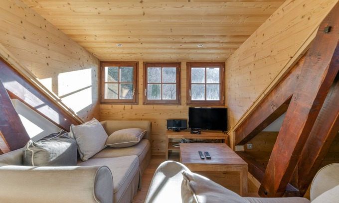 Villard-Reculas Apartamento | Apartamento 'Regain 8' con vistas a la montaña y balcón