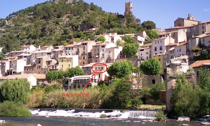Roquebrun Apartamento | Alquiler de apartamentos con vistas al río en el corazón del pueblo de Roquebrun