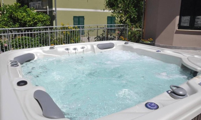 Moneglia Apartamento | Apartamento 'Residence Paradiso Monolocale 306' con balcón, Wi-Fi y aire acondicionado