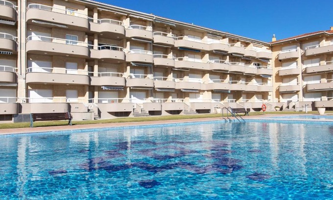Els Griells Apartamento | Apartment Residencial Manureva V by Interhome