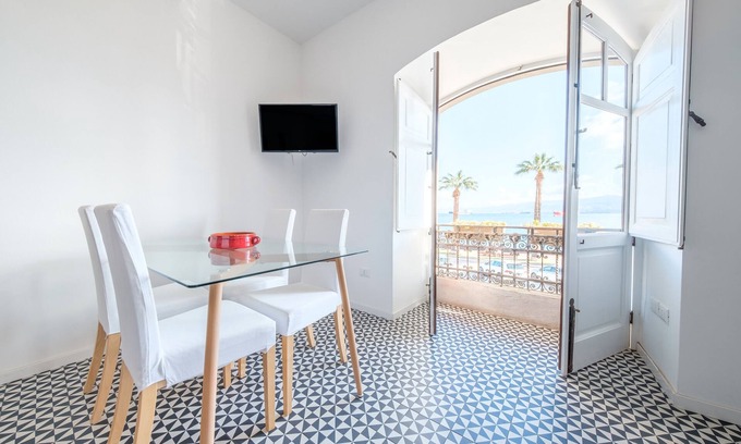 Milazzo Apartamento | Apartamento 'Rinaldo' con vistas al mar, Wi-Fi y aire acondicionado