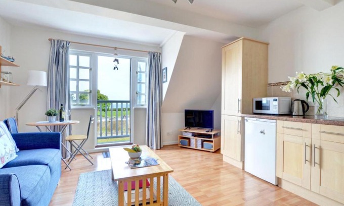 Lynmouth Apartamento | Apartment River View by Interhome