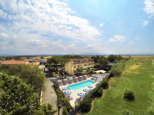 Marina di Cecina Apartamento | Apartment Riviera 5 by Interhome