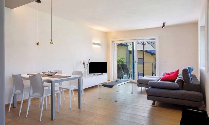 Senin Apartamento | Apartamento 'Robert' con vistas a la montaña, balcón y Wi-Fi