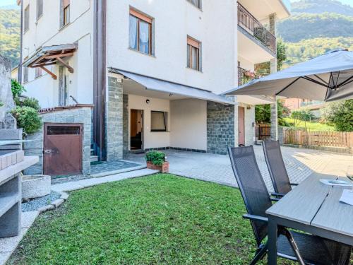 Verceia Apartamento | Apartment Rolando by Interhome