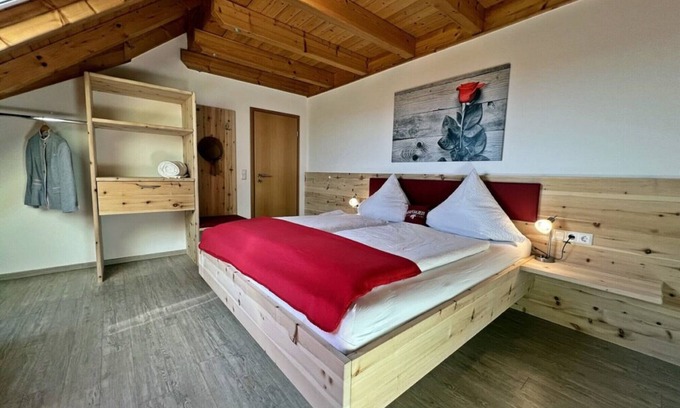 Freiamt Apartamento | Apartment 'Rose' with Mountain View, Shared Pool and Wi-Fi