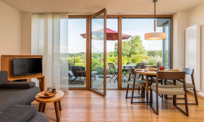 Pelham Apartamento | Apartamento "Rosengarten" con vistas al lago, terraza privada y Wi-Fi