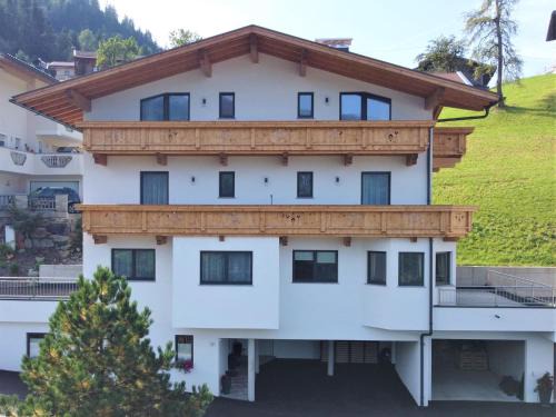 Hainzenberg Apartamento | Apartment Rosina by Interhome
