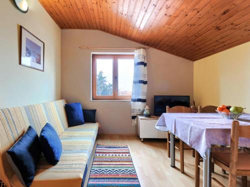 Valdebek Apartamento | Apartment Ruža 2 by Interhome