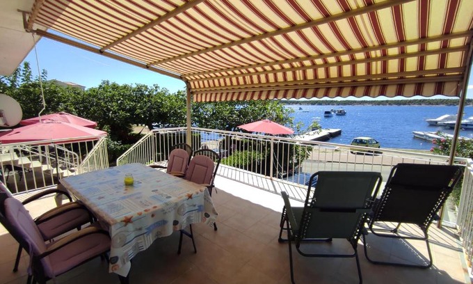 Barbat na Rabu Apartamento | Apartment Rukavina