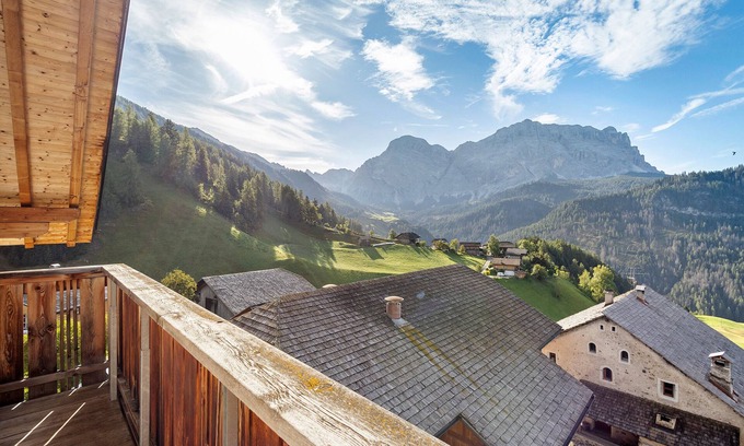 La Valle Apartamento | Apartment 'Rungghof 2' with Mountain View, Shared Terrace and Wi-Fi