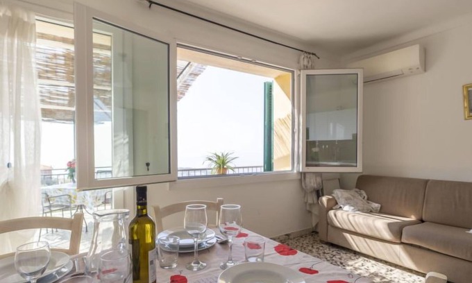Terzorio Apartamento | Apartamento Ruscus by Interhome
