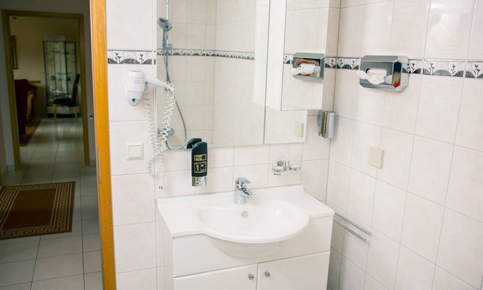 Pforzheim Apartamento | Apartamento rústico 65qm2 en la casa de huéspedes Nagoldblick 4 estrellas