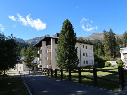 Lenzerheide Apartamento | Apartment Rustica by Interhome