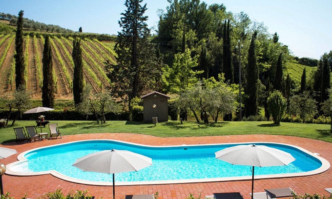 San Miniato Apartamento | Apartamento 'Rústico con Piscina' con Piscina Compartida, Jardín Privado y Wi-Fi