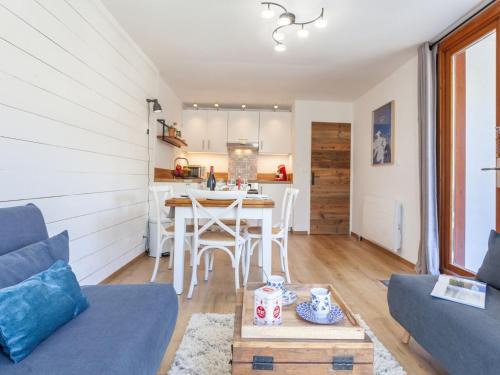 Le Lavachet Apartamento | Apartment Savoy - Lavachet by Interhome