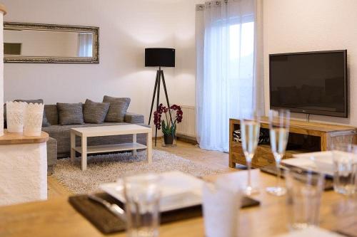 Mondsee Apartamento | Apartment Schafbergblick mit Balkon ID 8607747 und Apartment Himmelspforte mit Balkon ID 8607779