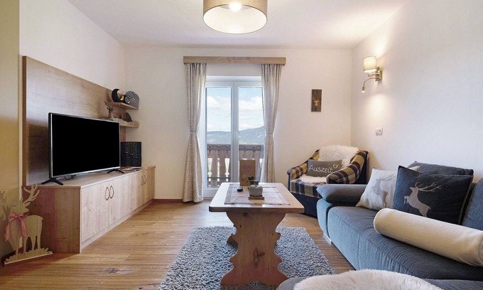 Castelrotto Apartamento | Apartamento 'Schererhof Dolomitenblick' con vistas a la montaña, jardín compartido y Wi-Fi