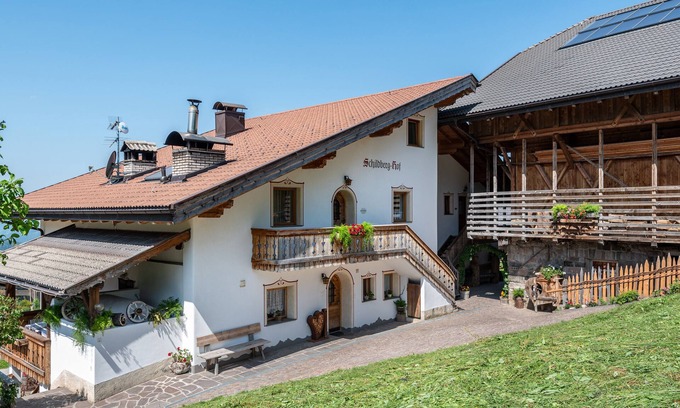 Castelrotto Apartamento | Apartamento 'Schildberghof Santner' con vistas a la montaña, balcón y Wi-Fi