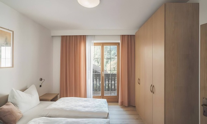 Silandro Apartamento | Apartamento 'Schnatzhof Typ A3' con vistas a la montaña, piscina compartida y Wi-Fi