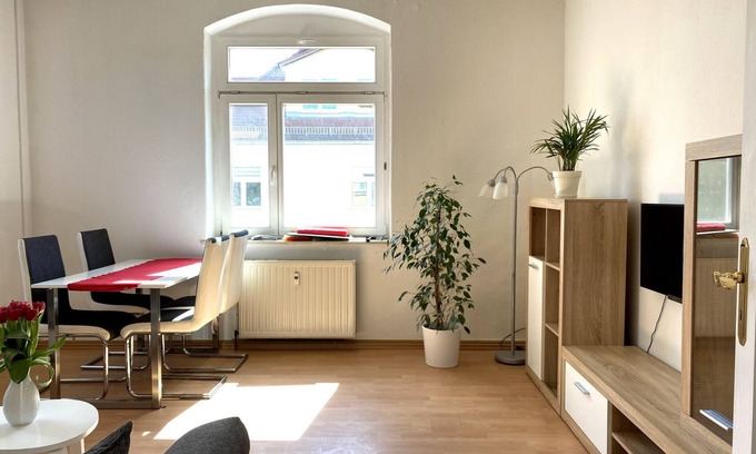 Dohna Apartamento | Apartamento 'Schöne 2 Raumwng' con balcón y Wi-Fi