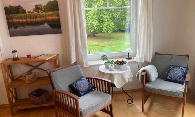 Kummerow Apartamento | Apartamento 'Seeblick Kummerow' con vistas al lago, terraza compartida y Wi-Fi