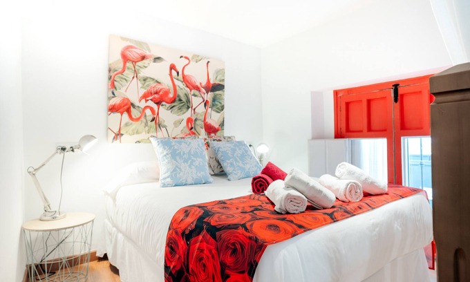 Encarnacion-Regina Apartamento | Apartamento 'Sevilla Center Duplex' con jardín compartido, Wi-Fi y aire acondicionado.