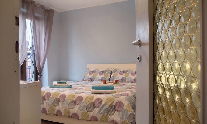 Azzio Apartamento | Apartamento 'Simona Lago Maggiore' con vistas a la montaña, balcón y Wi-Fi